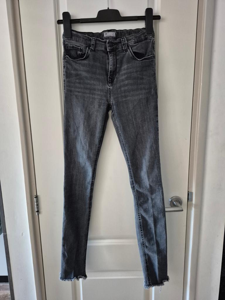 LTB Skinny Jeans Zwart Denim - Maat 16 jaar / 176 cm, Broek, LTB, Meisje, Ophalen of Verzenden
