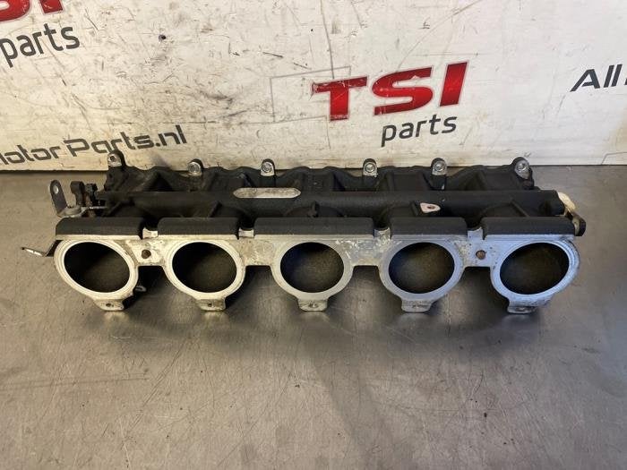 Inlaatspruitstuk van een Audi RS3, Gebruikt, -, -, -
