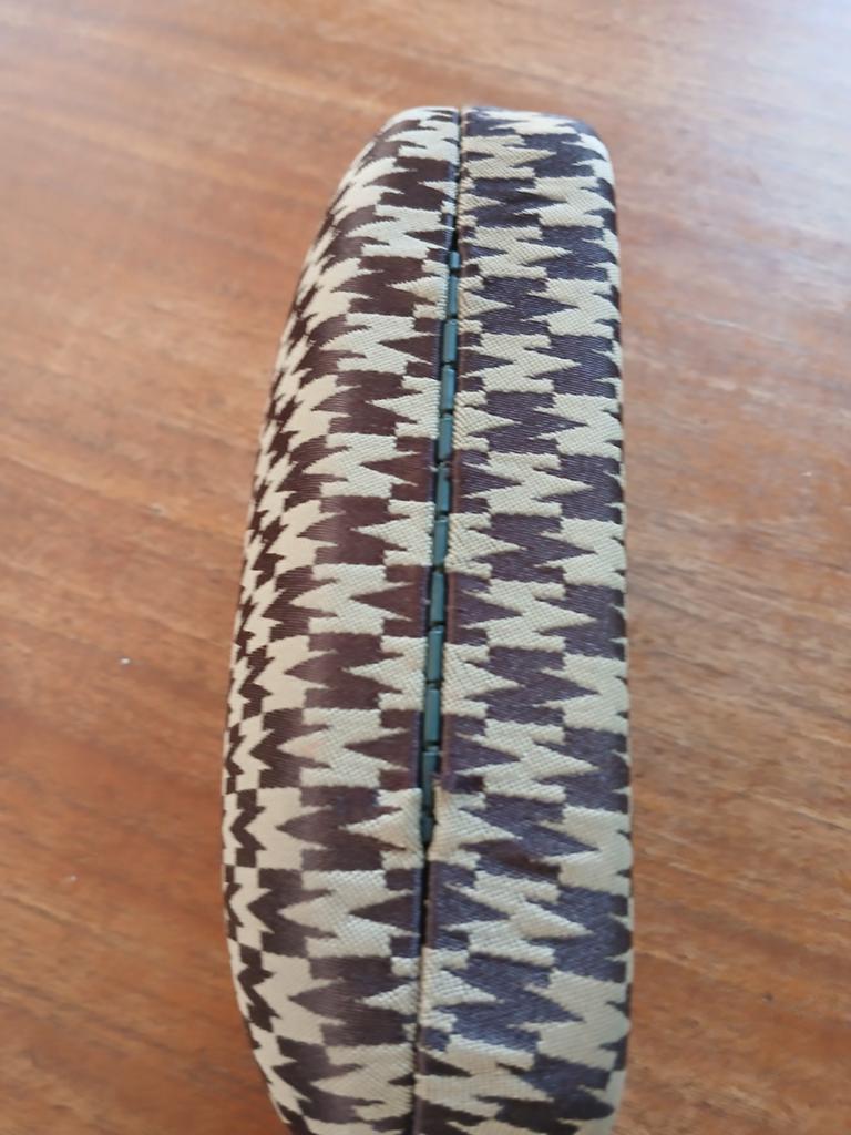 Stijlvolle brillenkoker Max Mara met pied-de-poule patroon, Overige merken, Bruin, Ophalen of Verzenden, Zo goed als nieuw