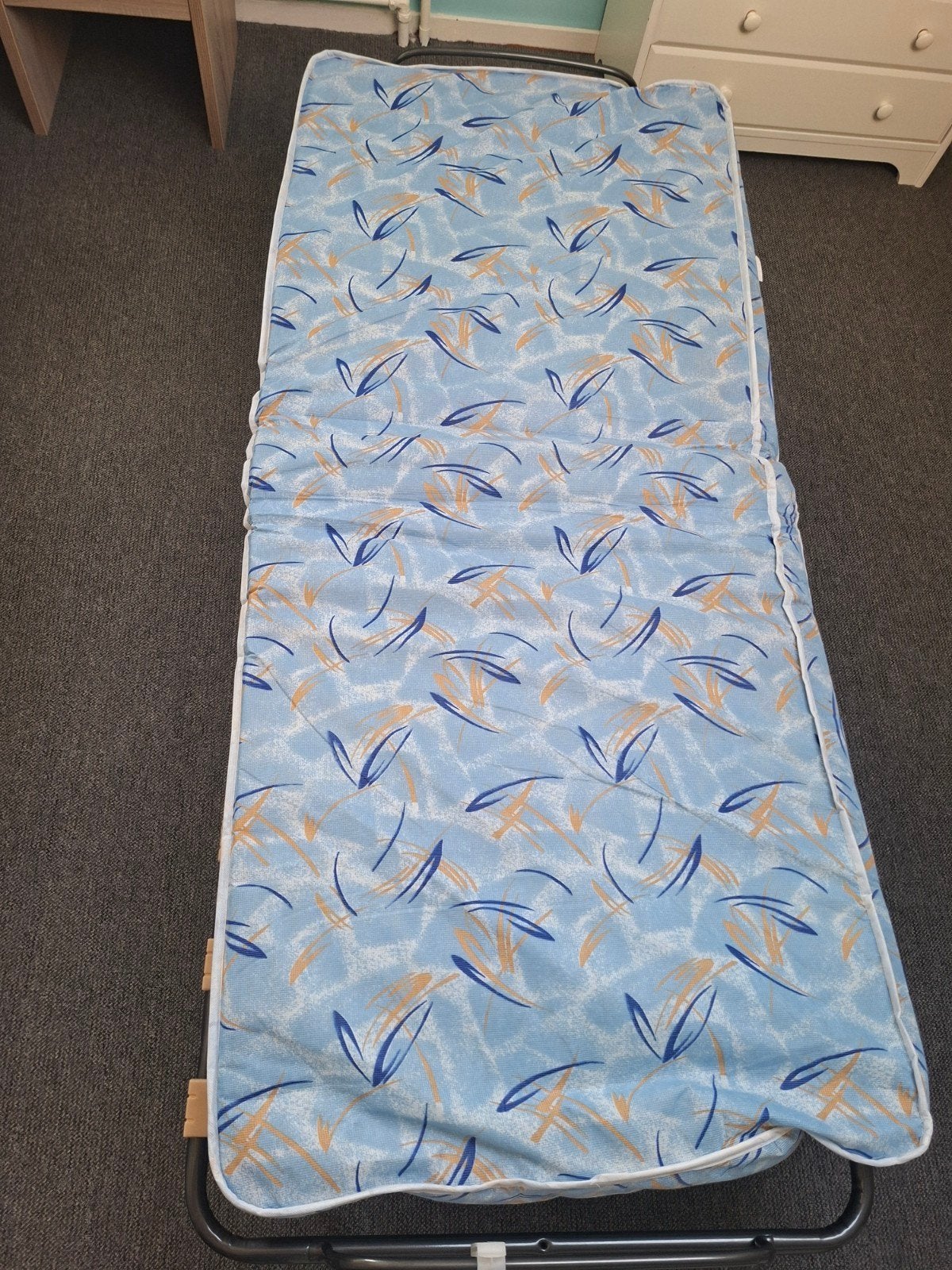 Opvouwbaar logeerbed met matras, Ophalen, Eenpersoons, Blauw, 190 cm of minder