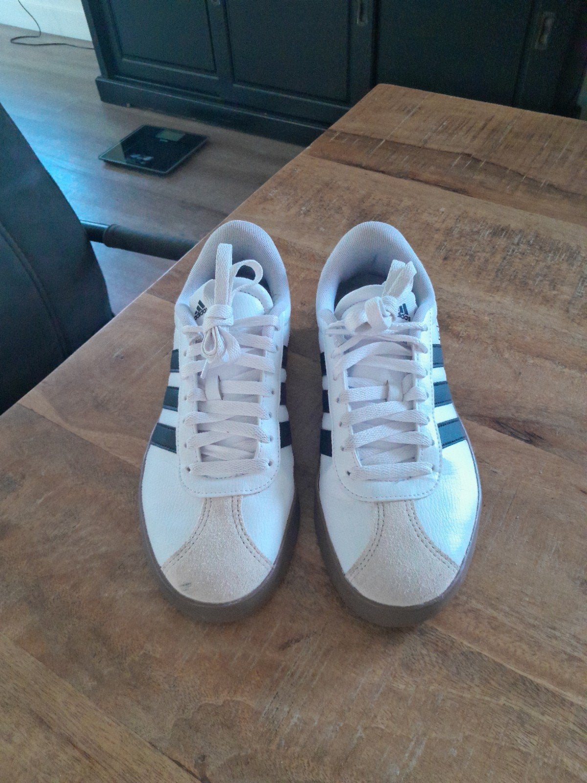Adidas sneaker 40, Ophalen of Verzenden, Zo goed als nieuw, Sneakers of Gympen