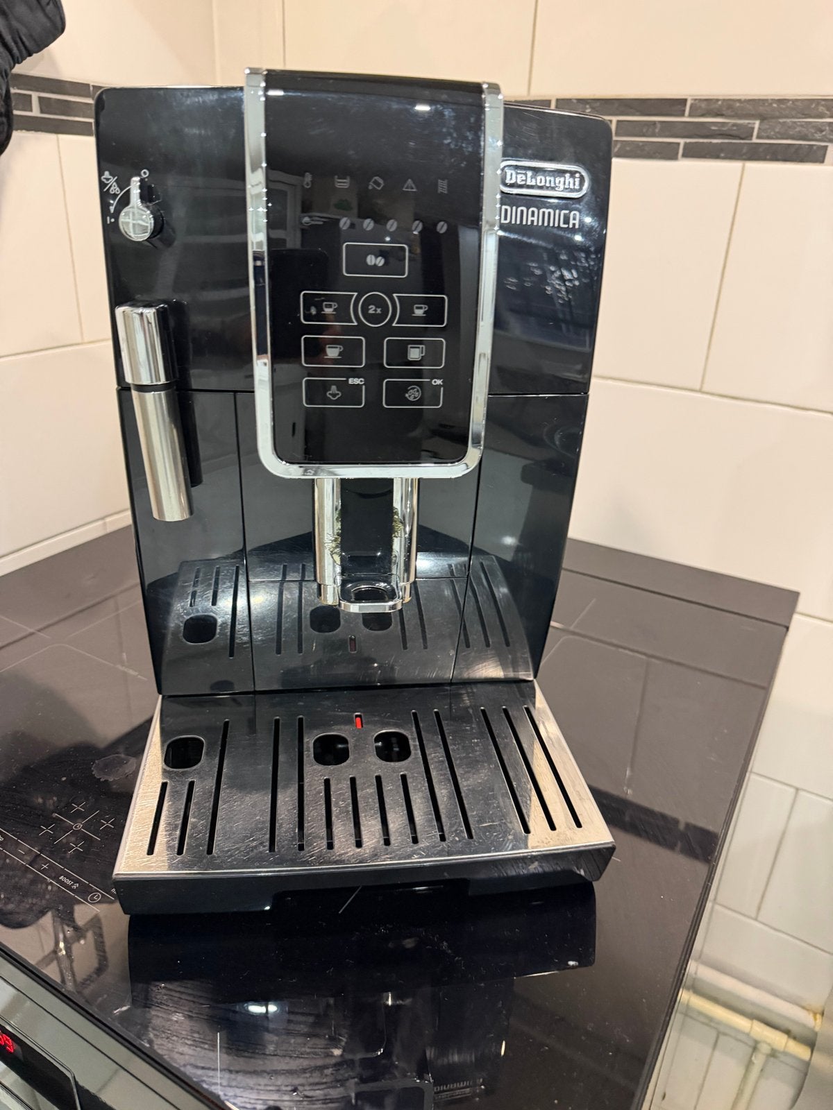 DeLonghi Dinamica Koffiemachine - Nette Staat, Ophalen of Verzenden, Gebruikt, Koffiemachine, Koffiebonen