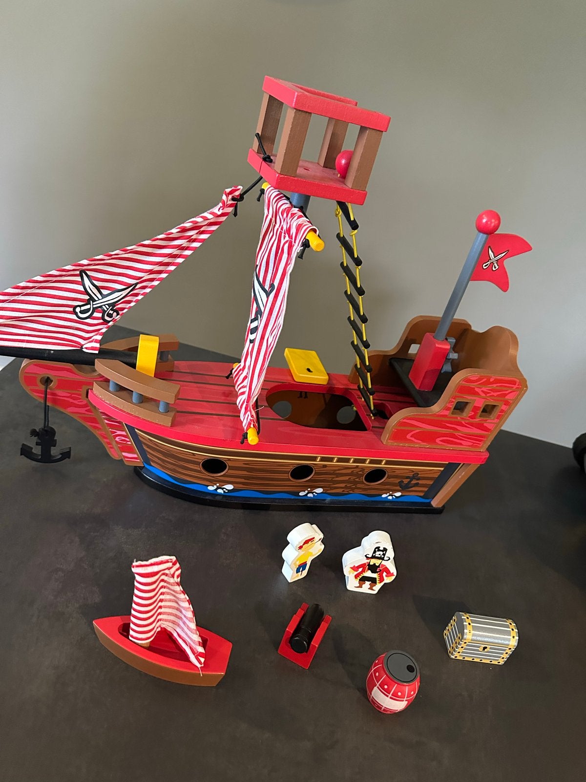 Jouéco Houten Piratenschip met Accessoires, Ophalen, Gebruikt, Overige typen