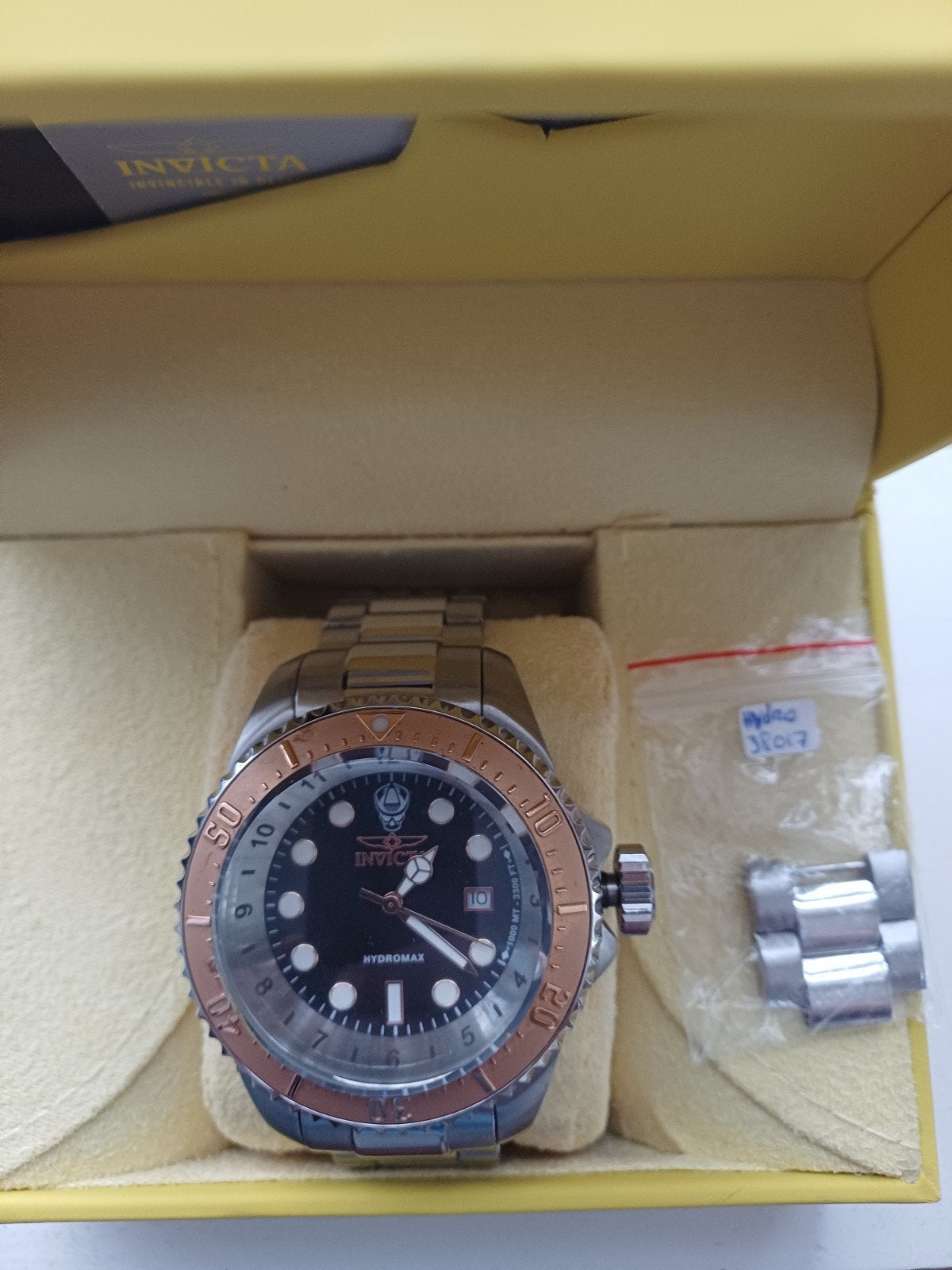 Invicta Hydromax Polshorloge - Model 38017, Ophalen of Verzenden