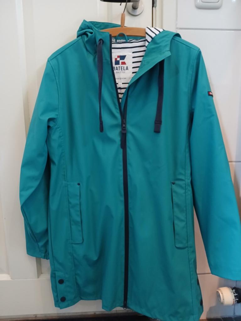 Zo goed als nieuwe Batela gevoerde regenjas maat 38, Kleding | Dames, Maat 38/40 (M), Batela, Ophalen of Verzenden, Zo goed als nieuw