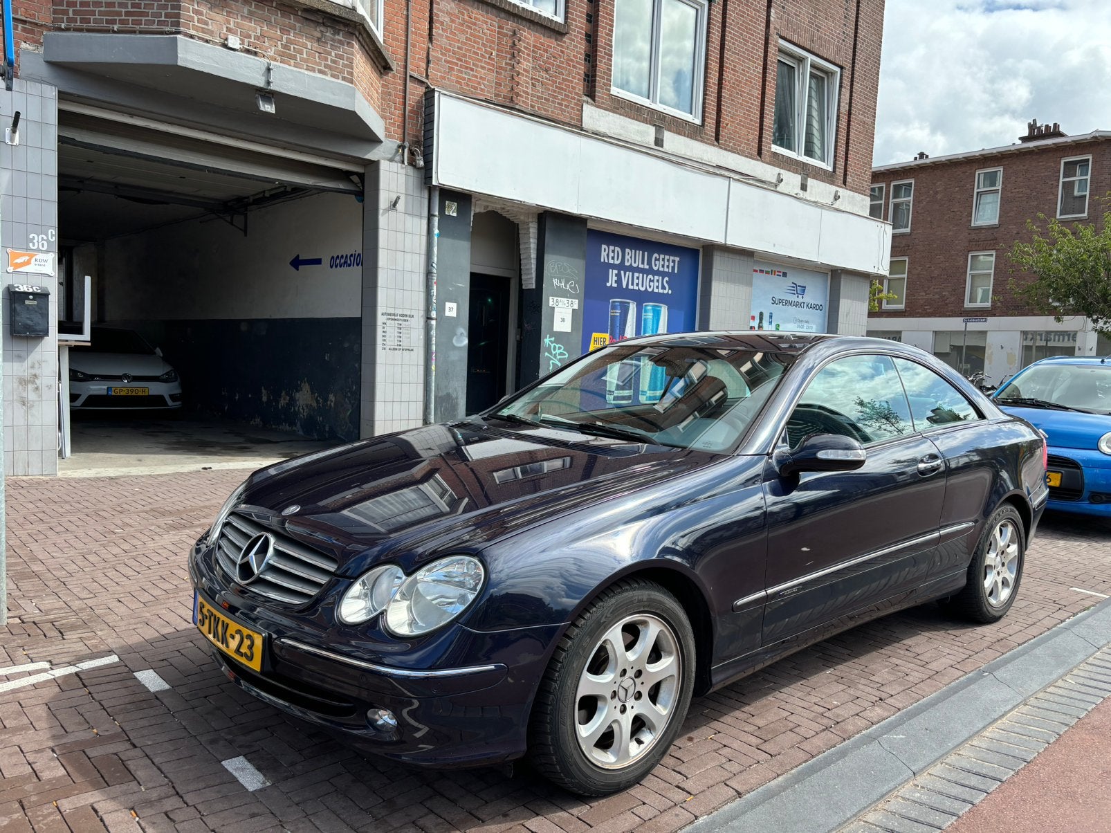 Mercedes-Benz Clk 240 coupe automaat 2002 Blauw Navi Airco, Automaat, Achterwielaandrijving, Overige modellen, 2597 cc