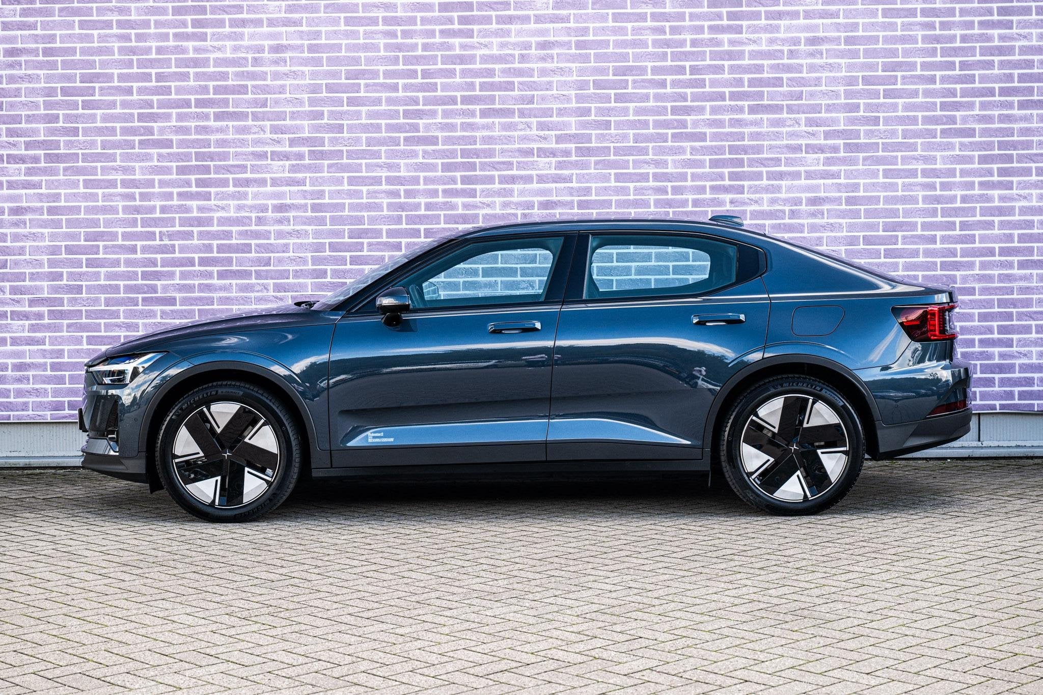 Polestar 2 Long Range Single Motor Plus 82 kWh | Trekhaak |, Auto's, Automaat, Achterwielaandrijving, Gebruikt, Blauw