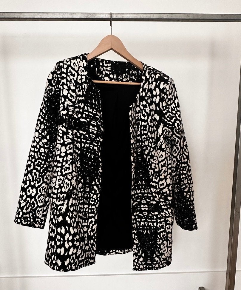 Ethina lange blazer luipaardprint zwart wit maat 36