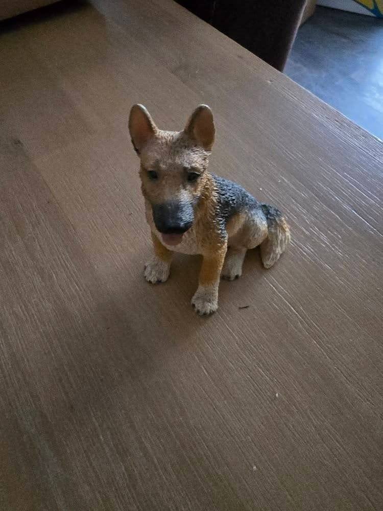 Beeldje Duitse Herder - Decoratief Hondenbeeldje, Ophalen of Verzenden, Zo goed als nieuw, Dier