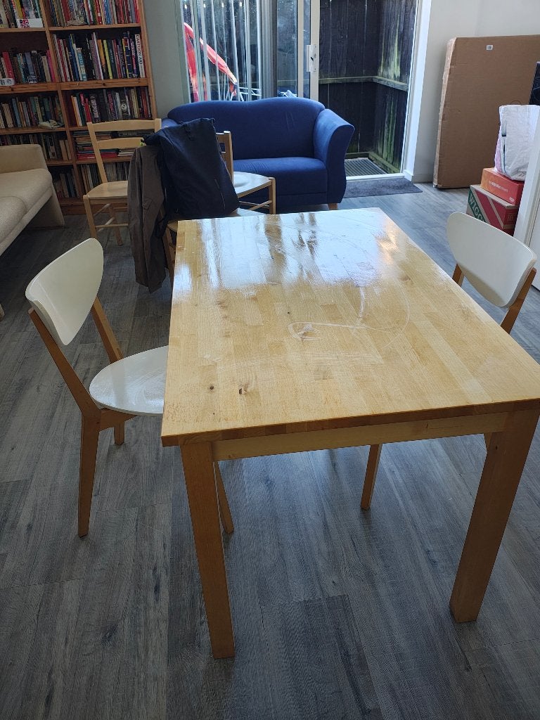 Kleine eettafel met twee stoelen, Ophalen, Gebruikt, 100 tot 150 cm, Tot twee personen