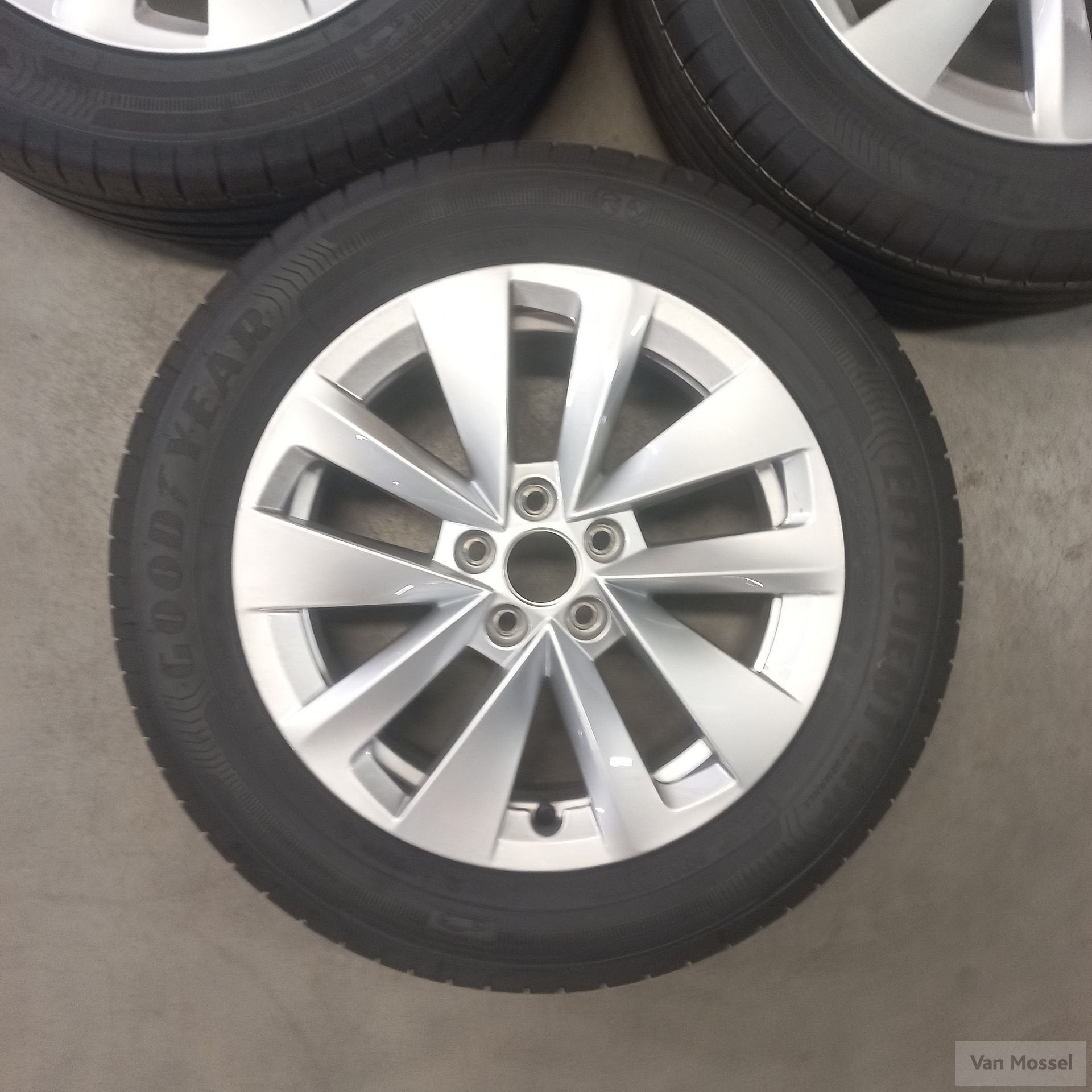 Skoda Kamiq GoodYear EfficientGrip Performance 205/55/R16 91, Auto-onderdelen, Banden en Velgen, Gebruikt, -, Banden en Velgen