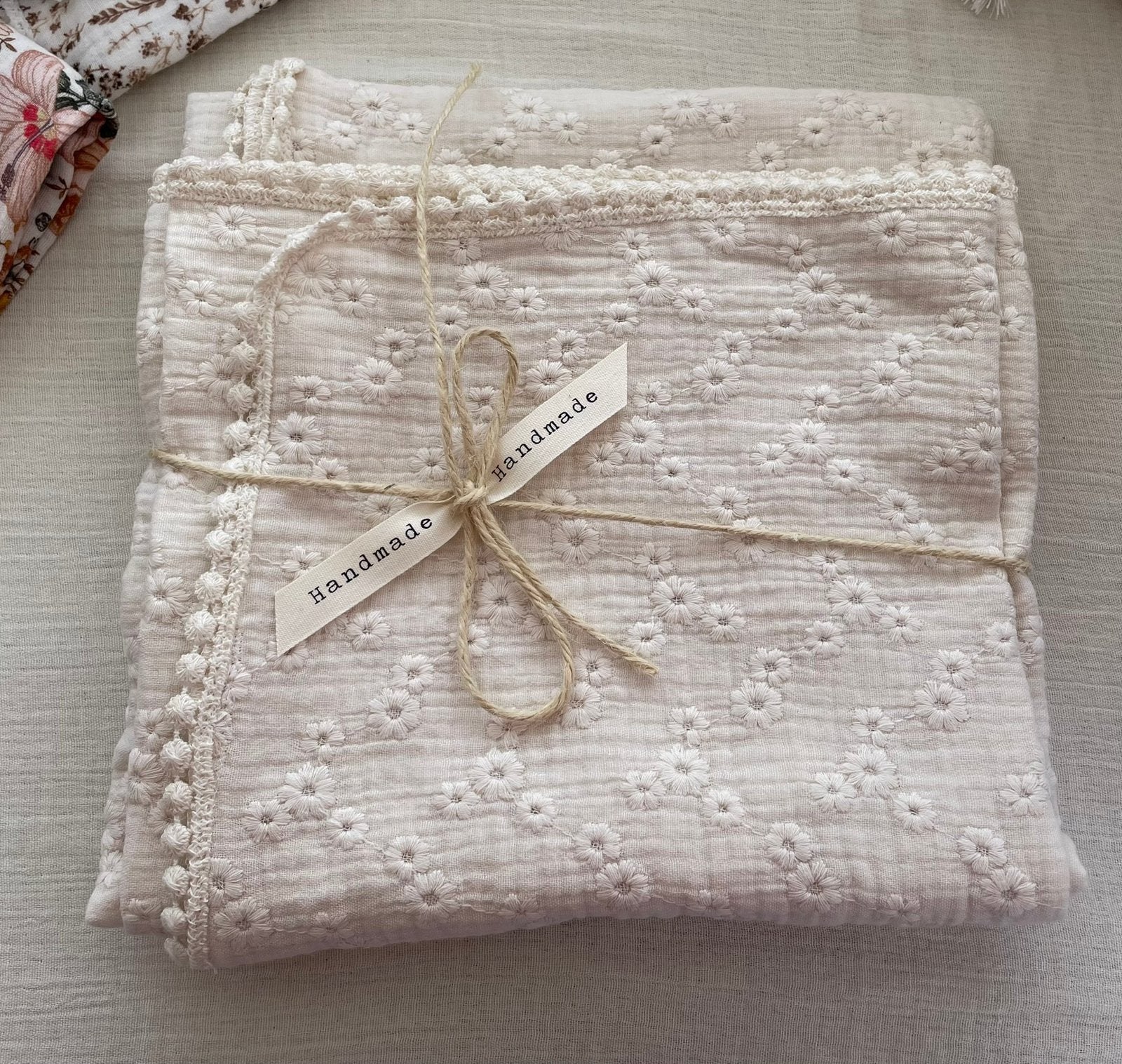 Nieuw: embroidery hydrofiele doek XL met kant, Hydrofiele doek, Info@handmade-for-you.nl, 7908RH 18, Handmade-for-you