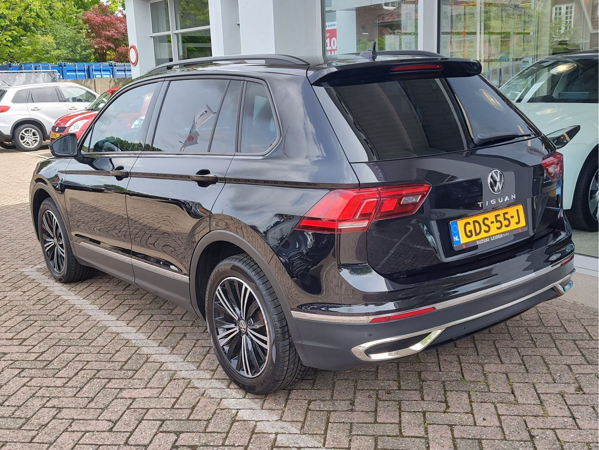Volkswagen Tiguan 1.5 TSI ELEGANCE DSG - DSG GEREVISEERD- |, 15 km/l, 4 cilinders, Zwart, Bedrijf