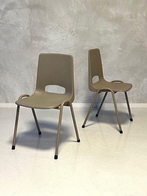Retro eettafelstoelen nieuw horeca stoelen taupe prijs p/st, Overige kleuren, ., Nieuw, Ophalen of Verzenden