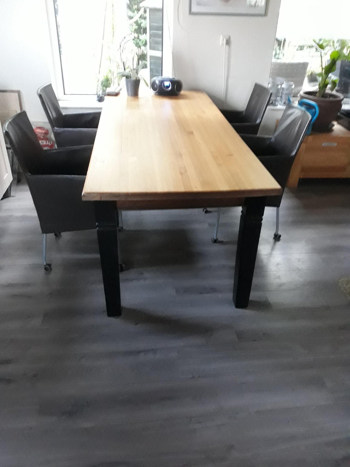 eettafel ruilen zoek een kleinere tafel is 2.20 x 90, Huis en Inrichting, Tafels | Eettafels, Ophalen, Rechthoekig, 200 cm of meer