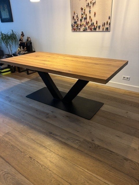 Blade Concept Eettafel | Eiken | 200 x 100 cm | Zwart V-poot, Ophalen, Gebruikt, Eikenhout, 200 cm of meer