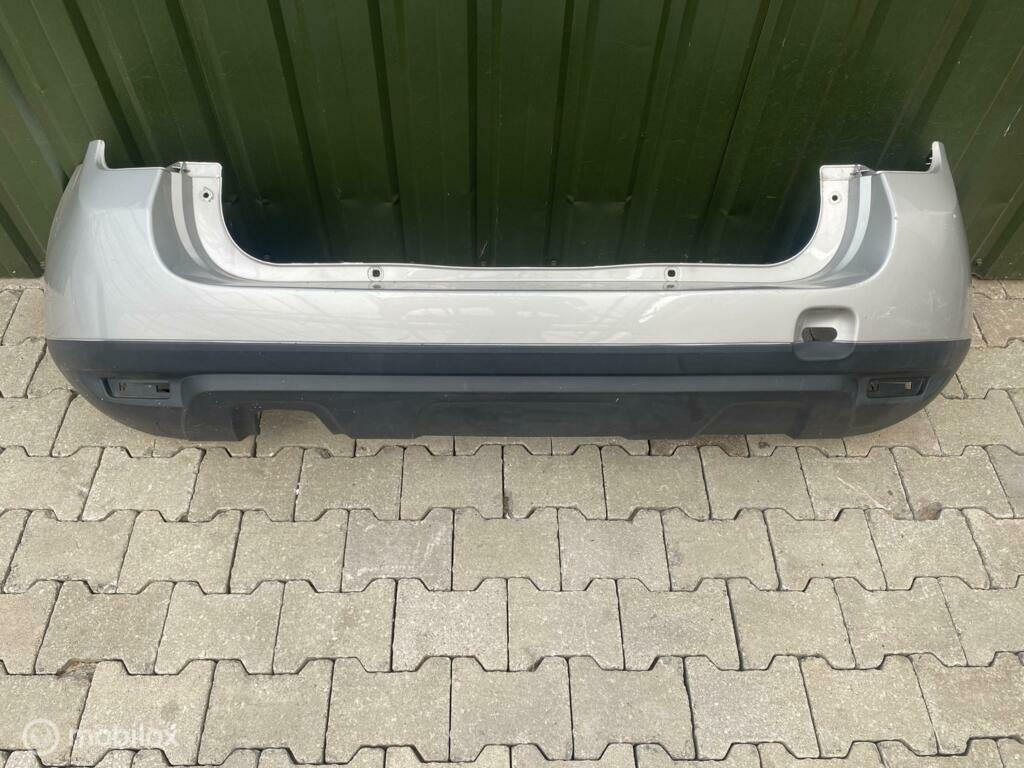Achterbumper dacia duster 850220033r Origineel