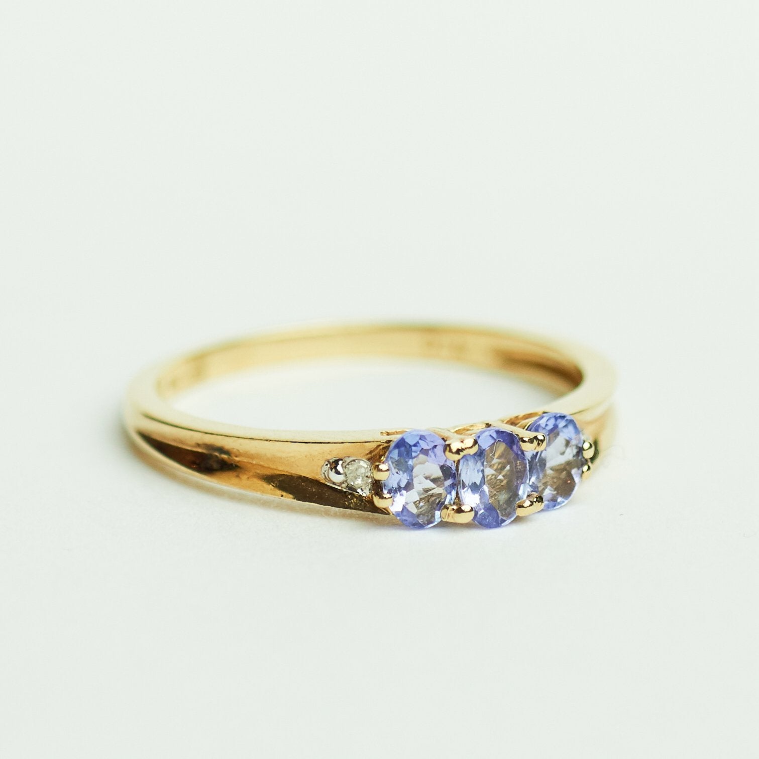 Vintage trilogie ring tanzaniet diamant, Ophalen of Verzenden, Zo goed als nieuw, 17 tot 18, Met edelsteen