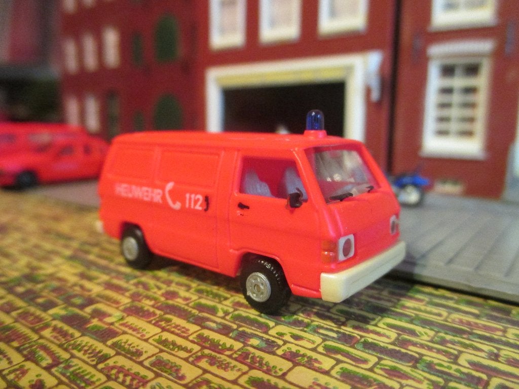 1979 Mitsubishi L300 Bestelbus - Rietze Brandweer #2, Hobby en Vrije tijd, Modelauto's | 1:87, Ophalen of Verzenden, Gebruikt
