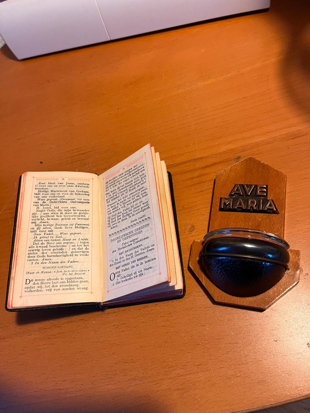 Wijwaterbakje en kerkboek, Antiek en Kunst, Ophalen of Verzenden