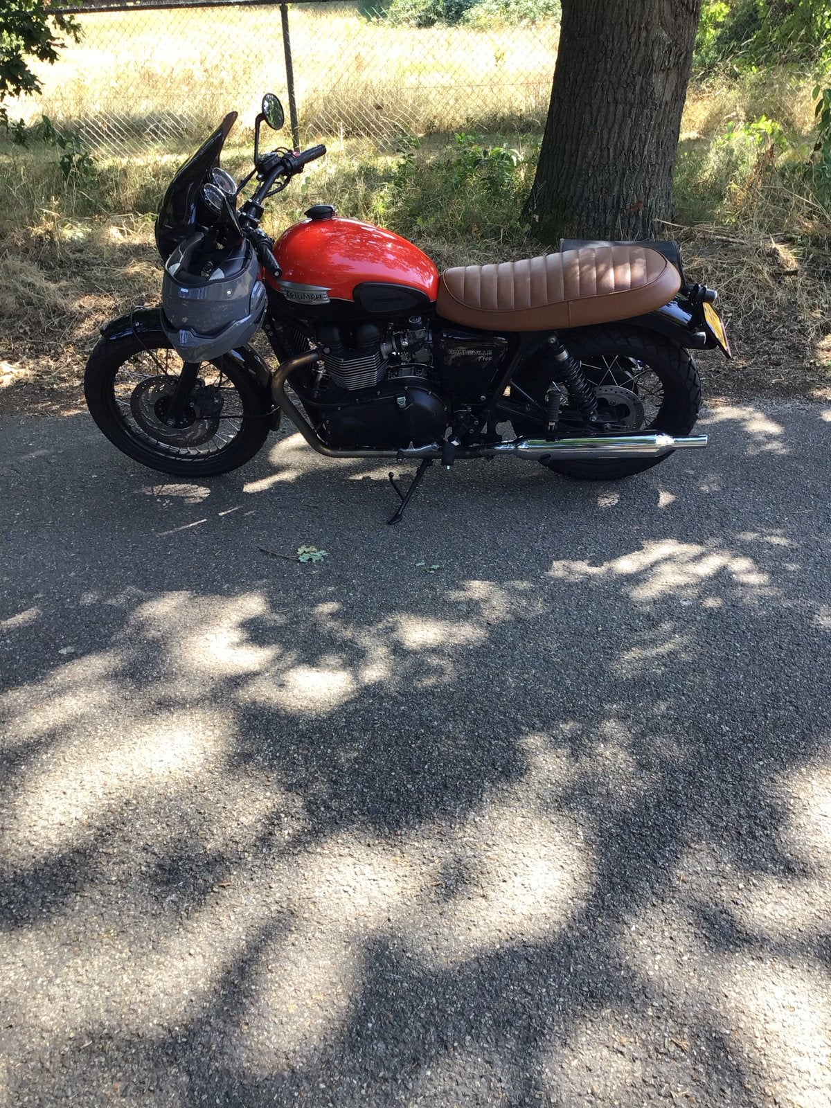 Triumph Bonneville T100 - Perfecte staat, weinig kilometers, 2 cilinders, Motorrijbewijs A, Gebruikt, 900 cc