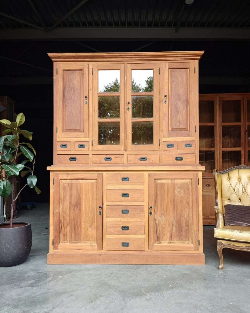 Bergruimte! Teakhouten buffetkast "Gesloten deuren" #3708, Huis en Inrichting, Kasten | Buffetkasten, Glas, Gebruikt, Met deur(en)