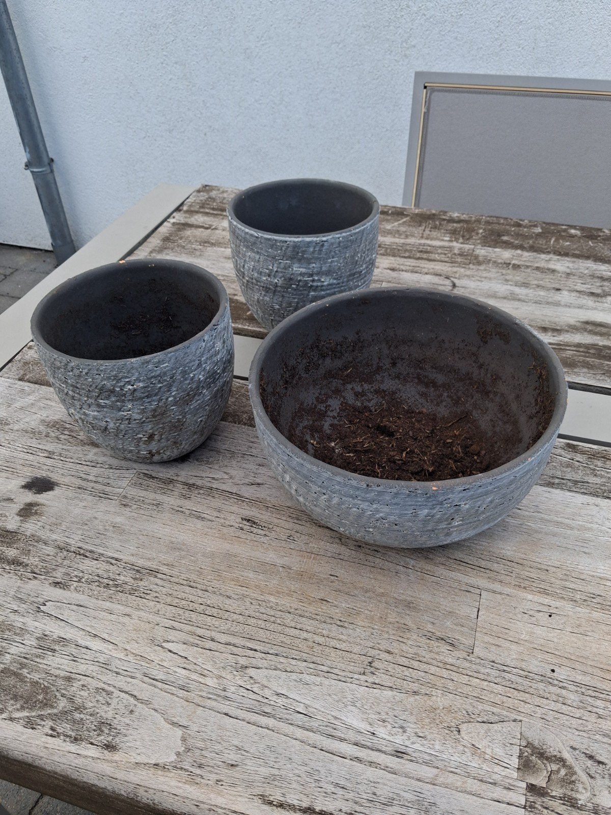 Set van 3 gebruikte bloempotten met lichte beschadigingen, Tuin en Terras, Bloempotten, Gebruikt, Rond, Binnen, Ophalen of Verzenden