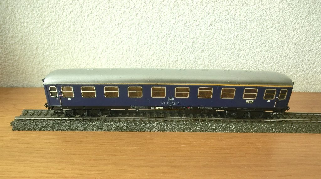 Marklin rijtuig 4051 blauw DB 1e kl, metaal, Wisselstroom, Wagon, Ophalen of Verzenden, Zo goed als nieuw