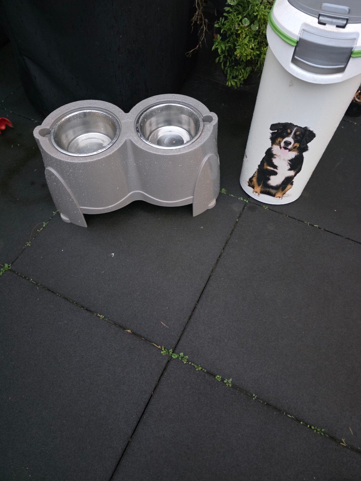 drink bak en etenswaren bak en voer opberg bak, Dieren en Toebehoren, Ophalen, Gebruikt