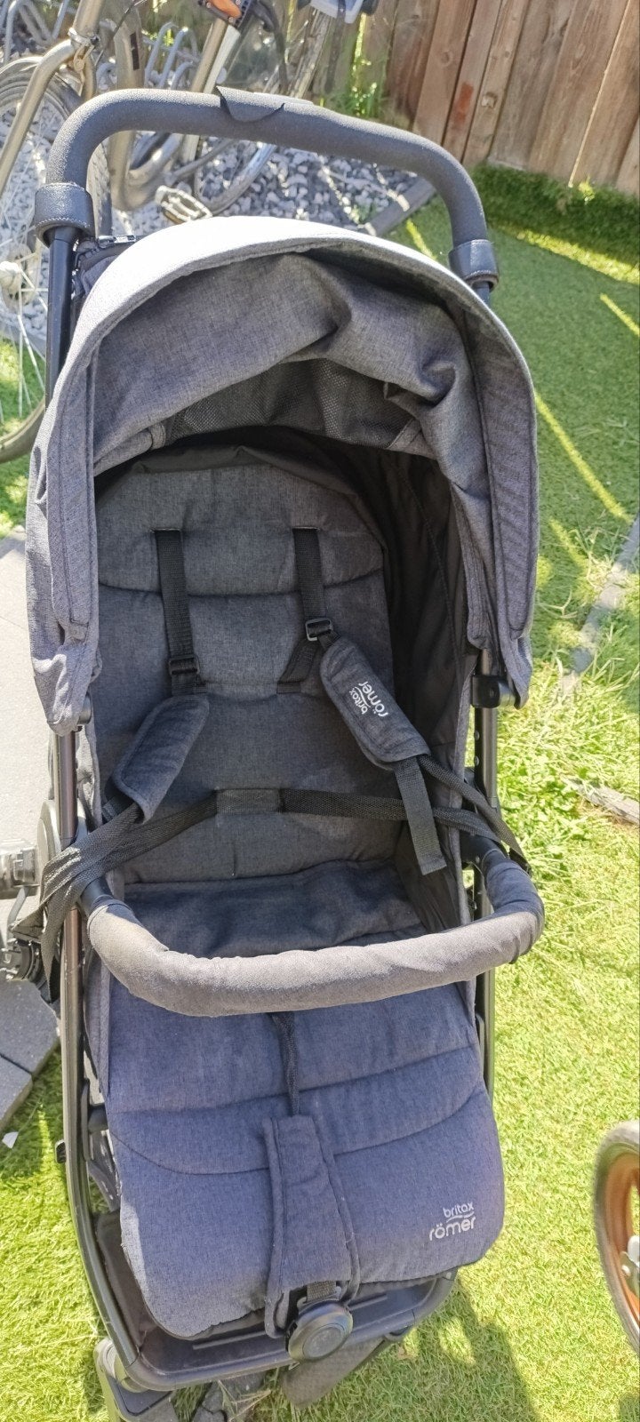 Britax Römer kinderwagen - Zo goed als nieuw, Kinderen en Baby's, Kinderwagens en Combinaties, Ophalen, Zo goed als nieuw, Kinderwagen