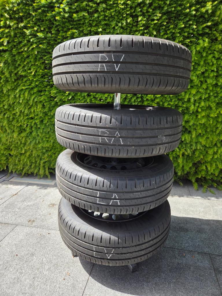 Continental banden met stalen velgen voor VW Polo  185/65/15, Auto-onderdelen, Banden en Velgen, Ophalen, Gebruikt, 15 inch, Banden en Velgen