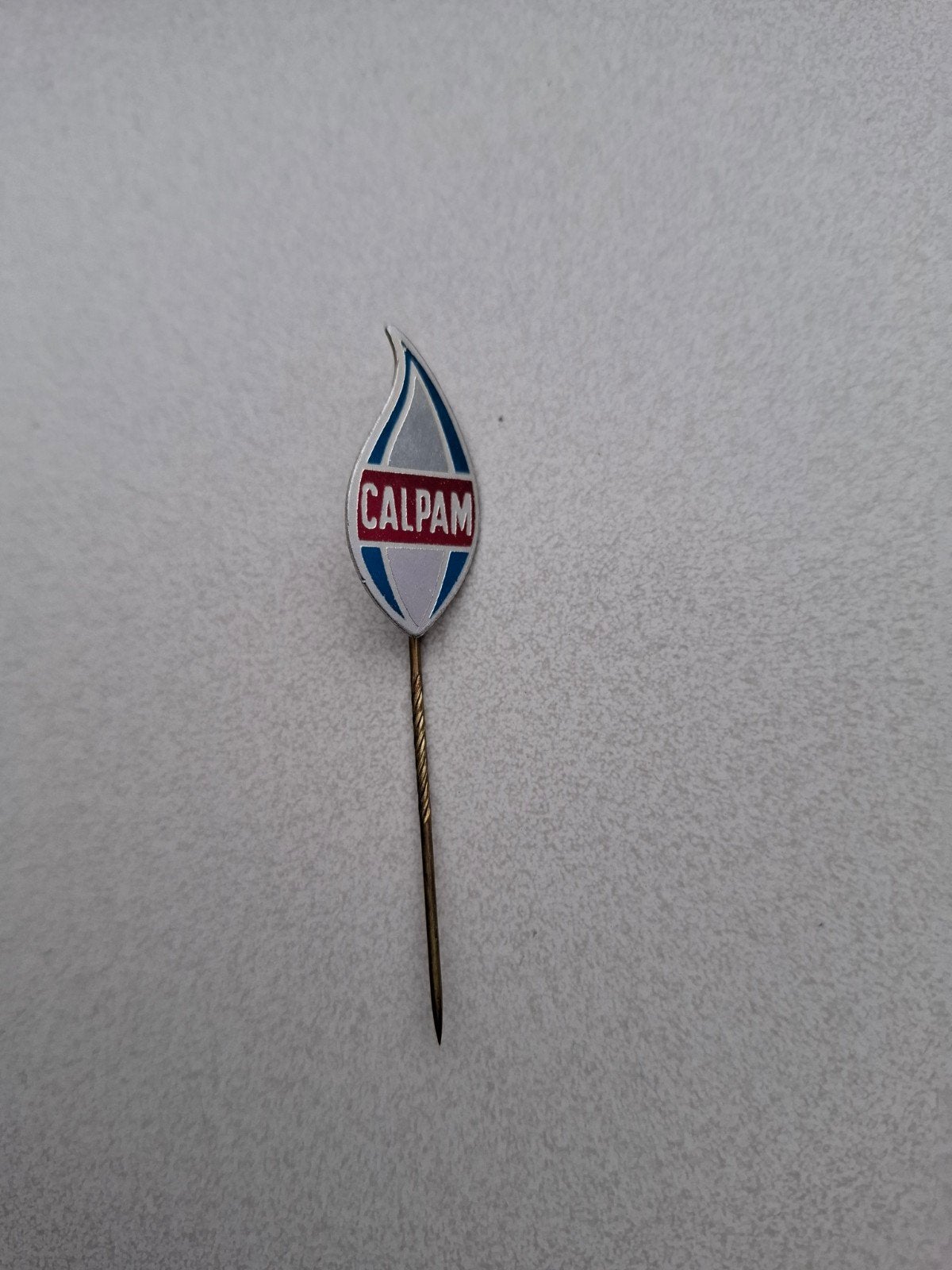 Vintage speldje pin prikker steekspeld Calpam, Ophalen of Verzenden