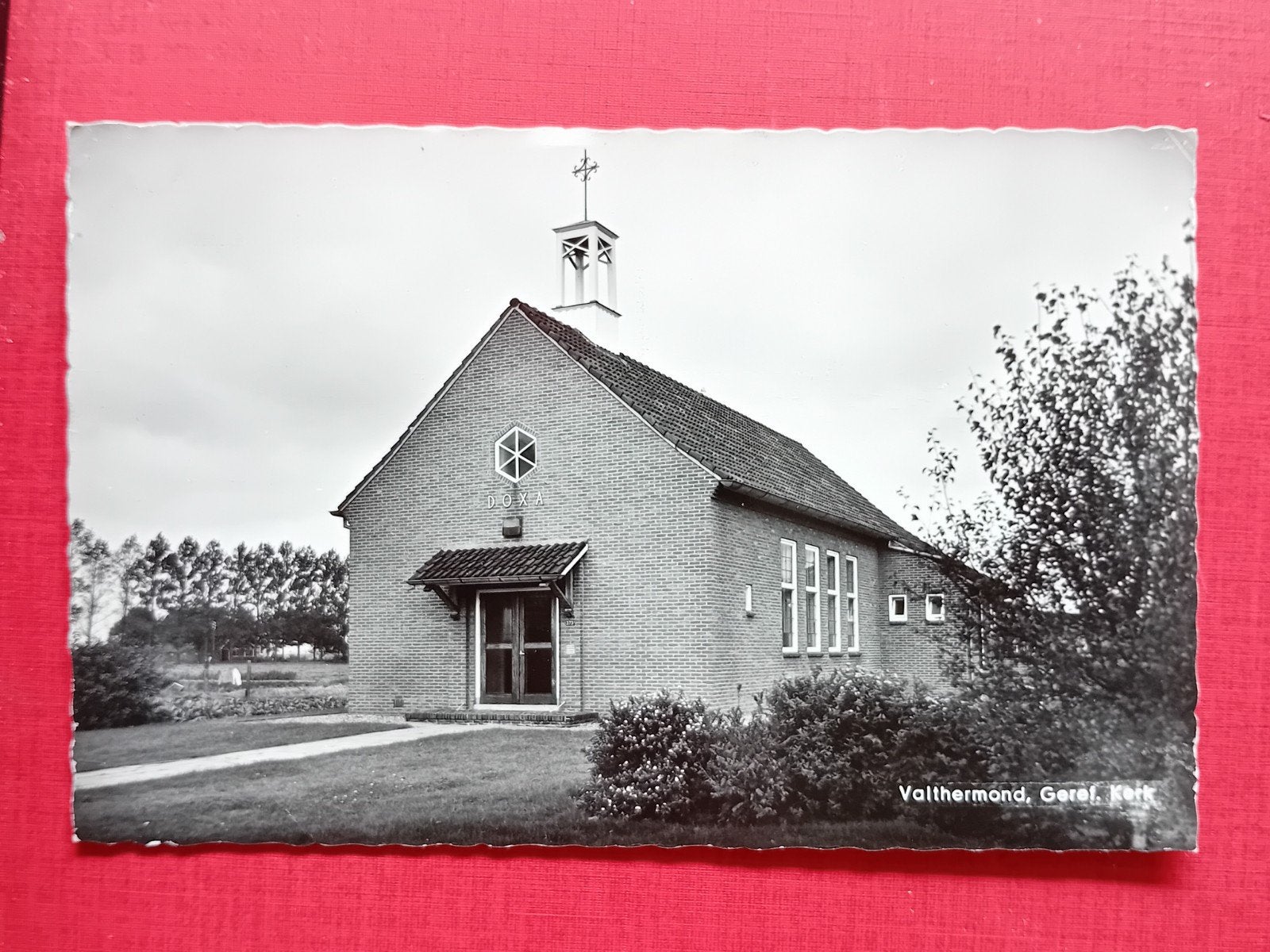 Valthermond, Geref. Kerk - Oude Ansichtkaart, Verzamelen, Ophalen of Verzenden, 1940 tot 1960, Ongelopen, Drenthe