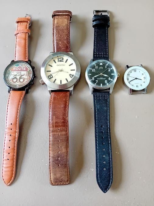 Horloges, Overige merken, Polshorloge, Overige materialen, Ophalen of Verzenden