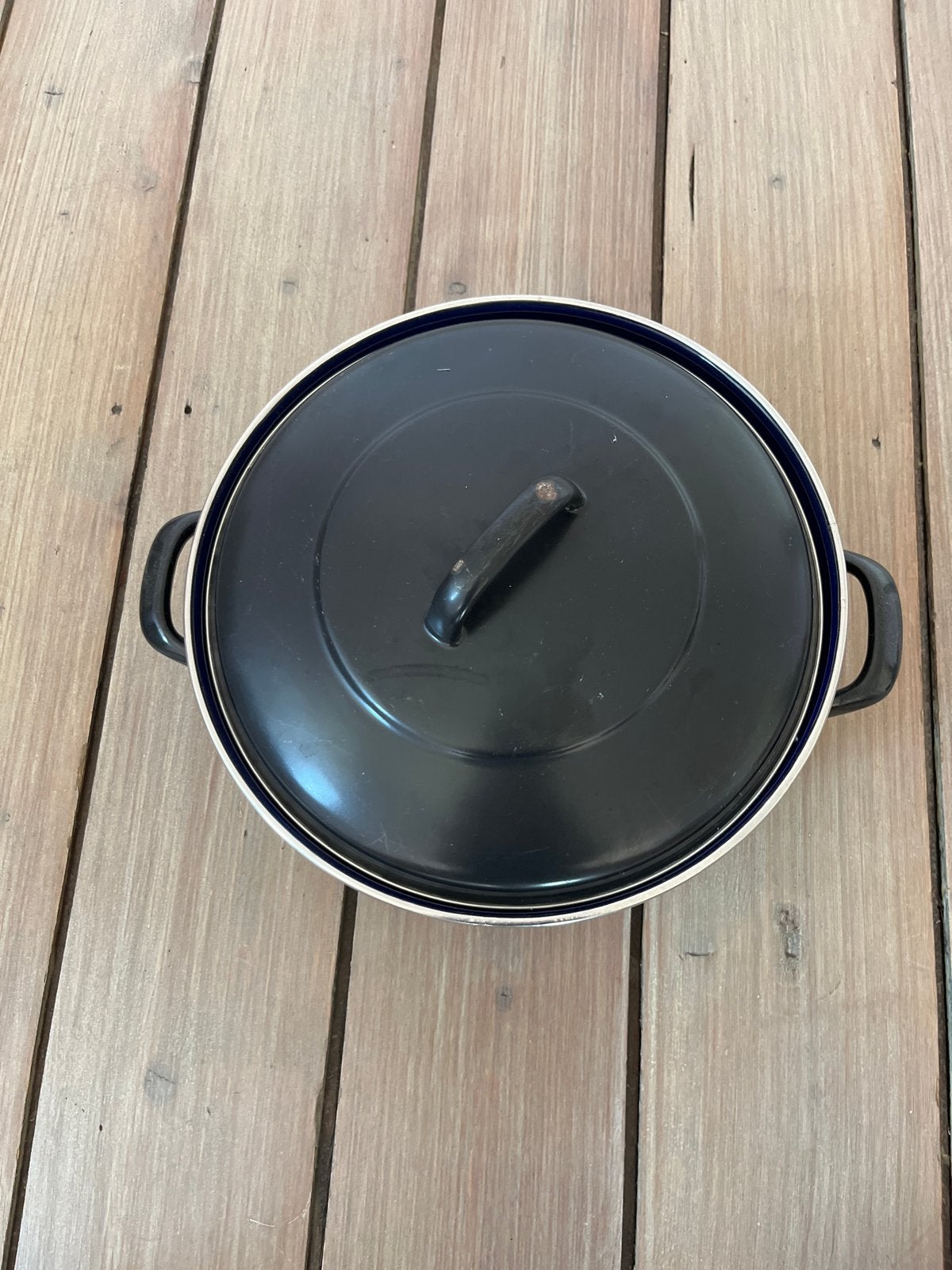 Diepe pan met deksel - Blauw emaille, Huis en Inrichting, Keuken | Potten en Pannen, Gebruikt, Kookpan, Emaille, Met deksel, Ophalen