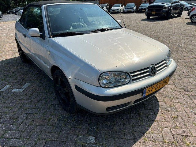 Volkswagen Golf Cabriolet apk 25-2-2027 1.8 Trendline nette, Gebruikt, Zwart, 4 cilinders, Cabriolet