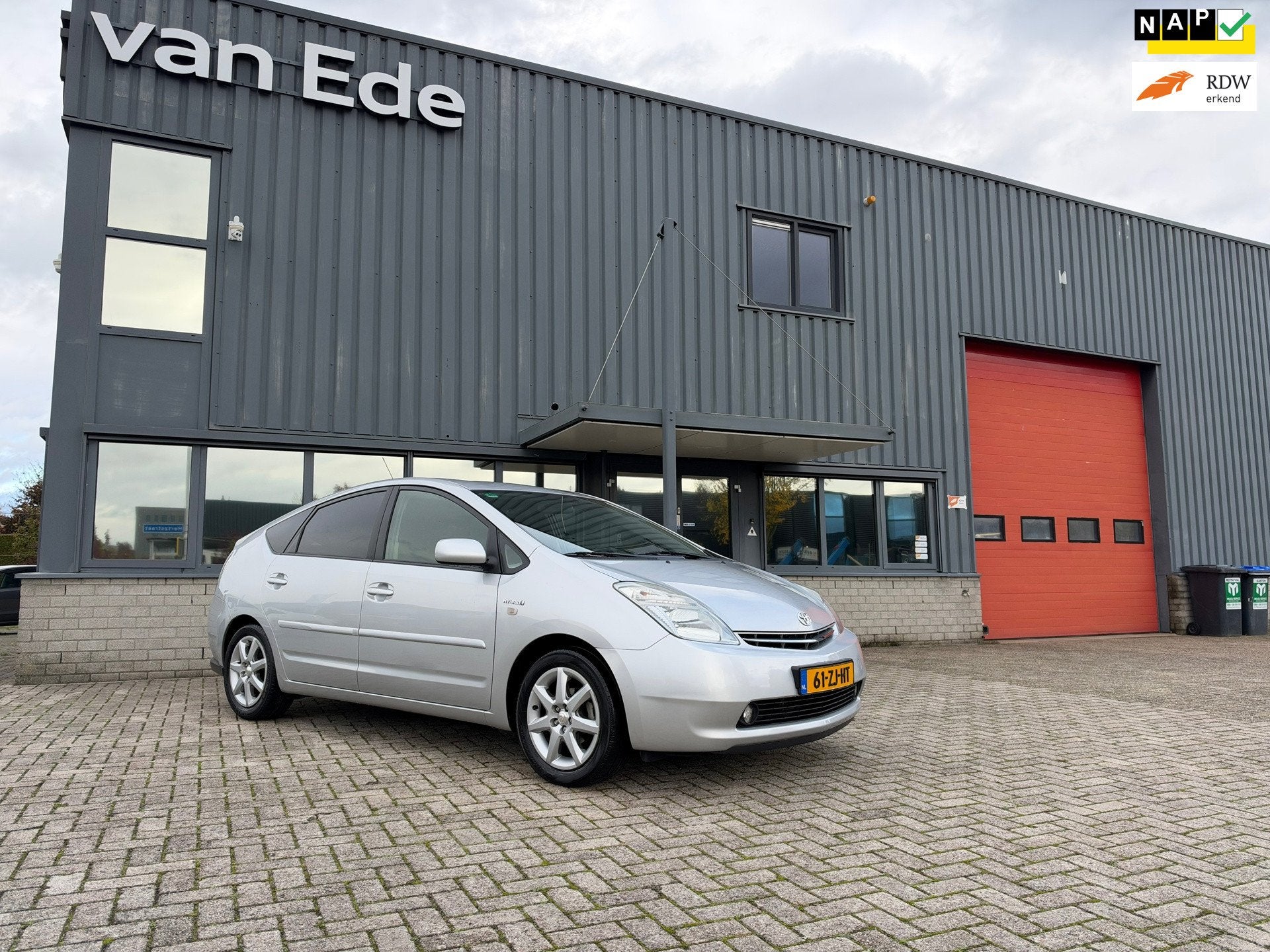 Toyota Prius 1.5 VVT-i Comfort Leder Clima 2e Eig. Nwe Apk!, Dealer onderhouden, 1497 cc, Zwart, 4 cilinders