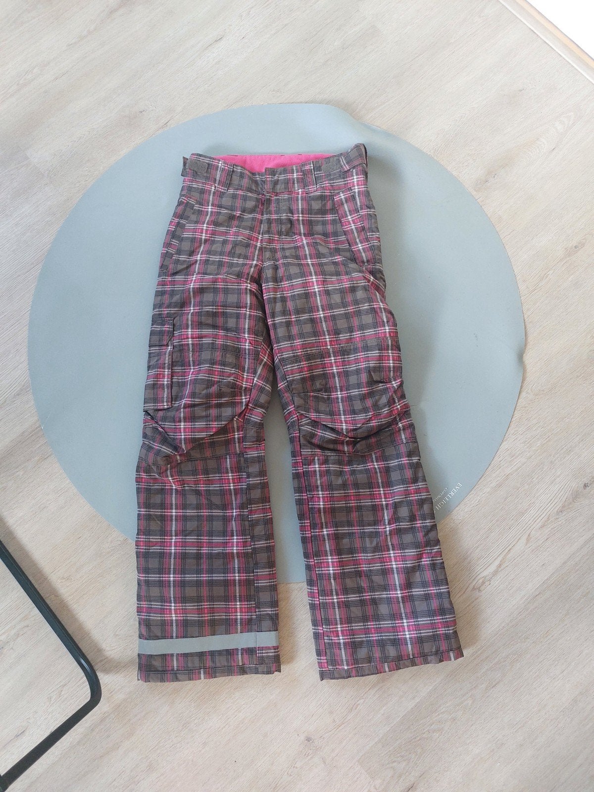 H&M skibroek geruit maat 170, Kleding | Dames, Wintersportkleding, H&M, Zo goed als nieuw, Maat 34 (XS) of kleiner, Ophalen