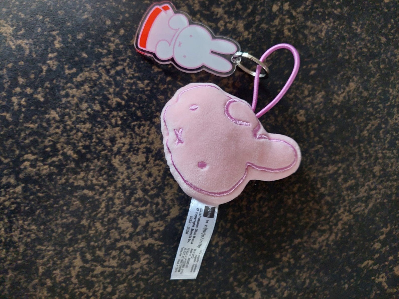 Leuke Miffy (Nijntje) sleutelhanger  Roze pluche & acryl, Verzamelen, Sleutelhangers, Ophalen of Verzenden, Nieuw