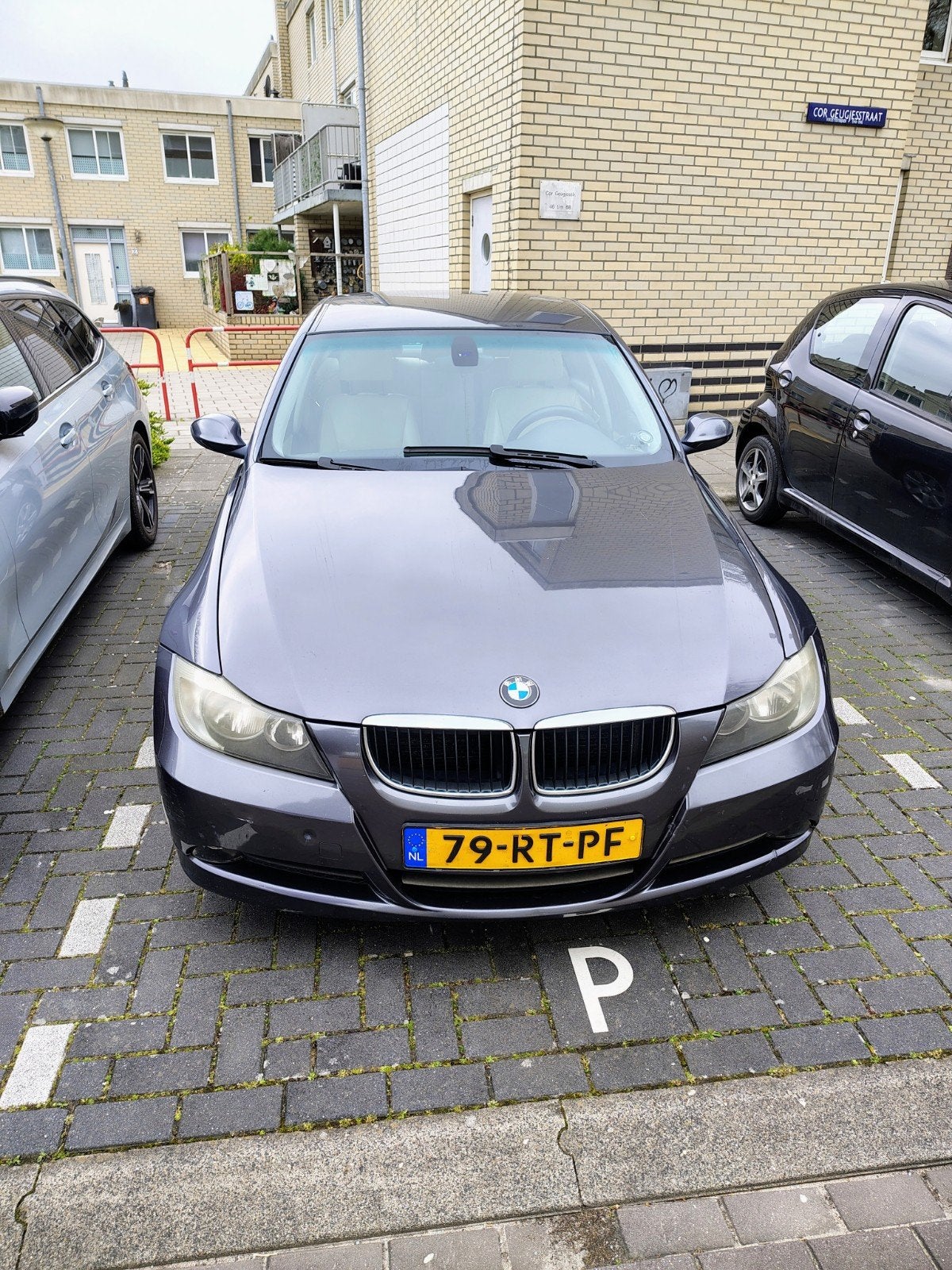 Nieuwe APK,BMW 3-Serie 2.0 I 320 AUT 2005 Grijs, Auto's, 1995 cc, 4 cilinders, Origineel Nederlands, Particulier
