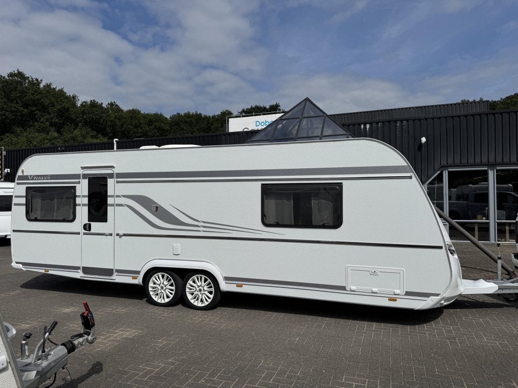 Tabbert Vivaldi 685 DF 2023 | Airco, Caravans en Kamperen, Rondzit, Tabbert, Bedrijf, 6 tot 7 meter