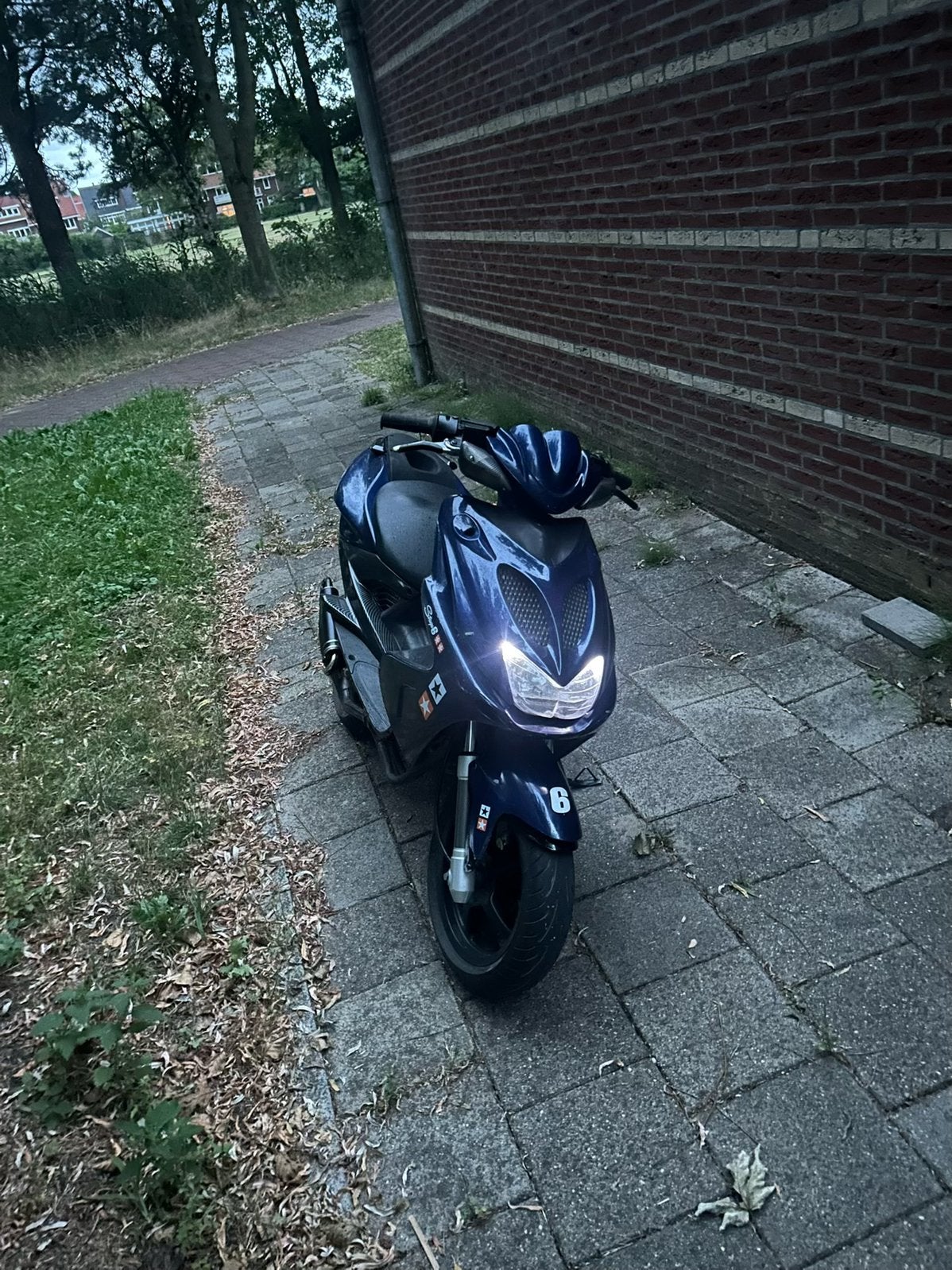 2 aerox 70 en 50 cc, Fietsen en Brommers, Ophalen, Tweetakt, Overige modellen, Zo goed als nieuw