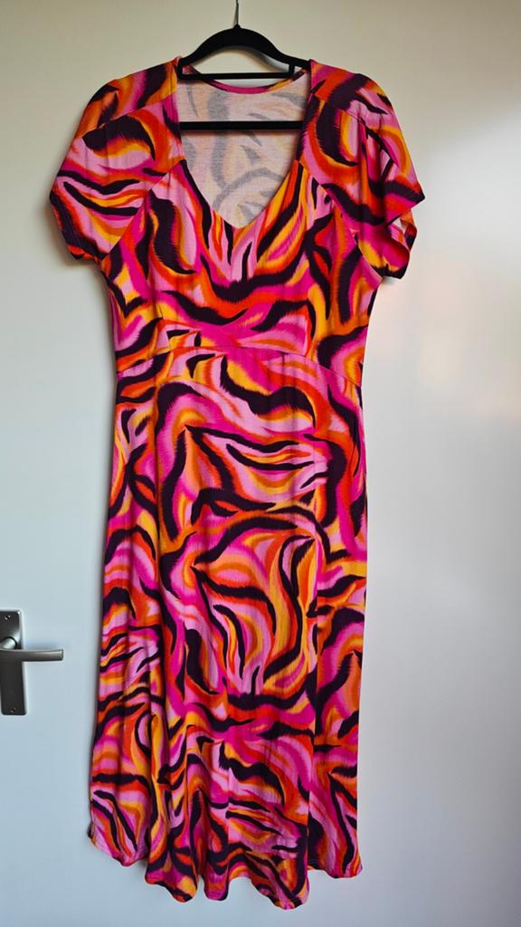 Soepele jurk maat 40-42, Kleding | Dames, Jurken, Maat 38/40 (M), Overige kleuren, Ophalen of Verzenden, Onder de knie