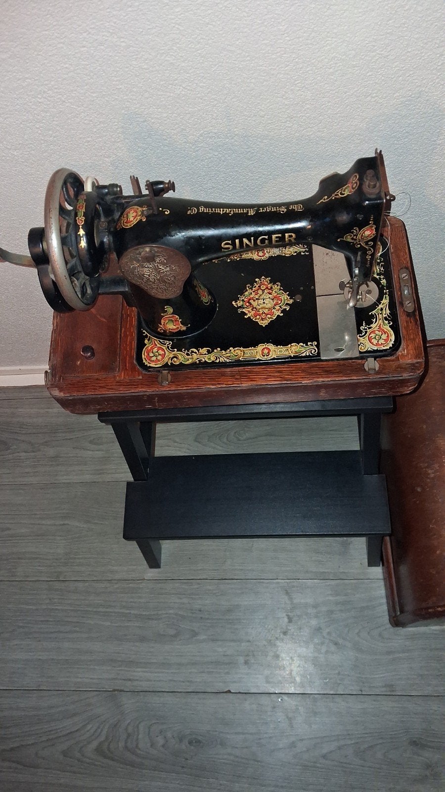 Antieke Singer 28K Naaimachine met Houten Koffer, Antiek en Kunst, Ophalen