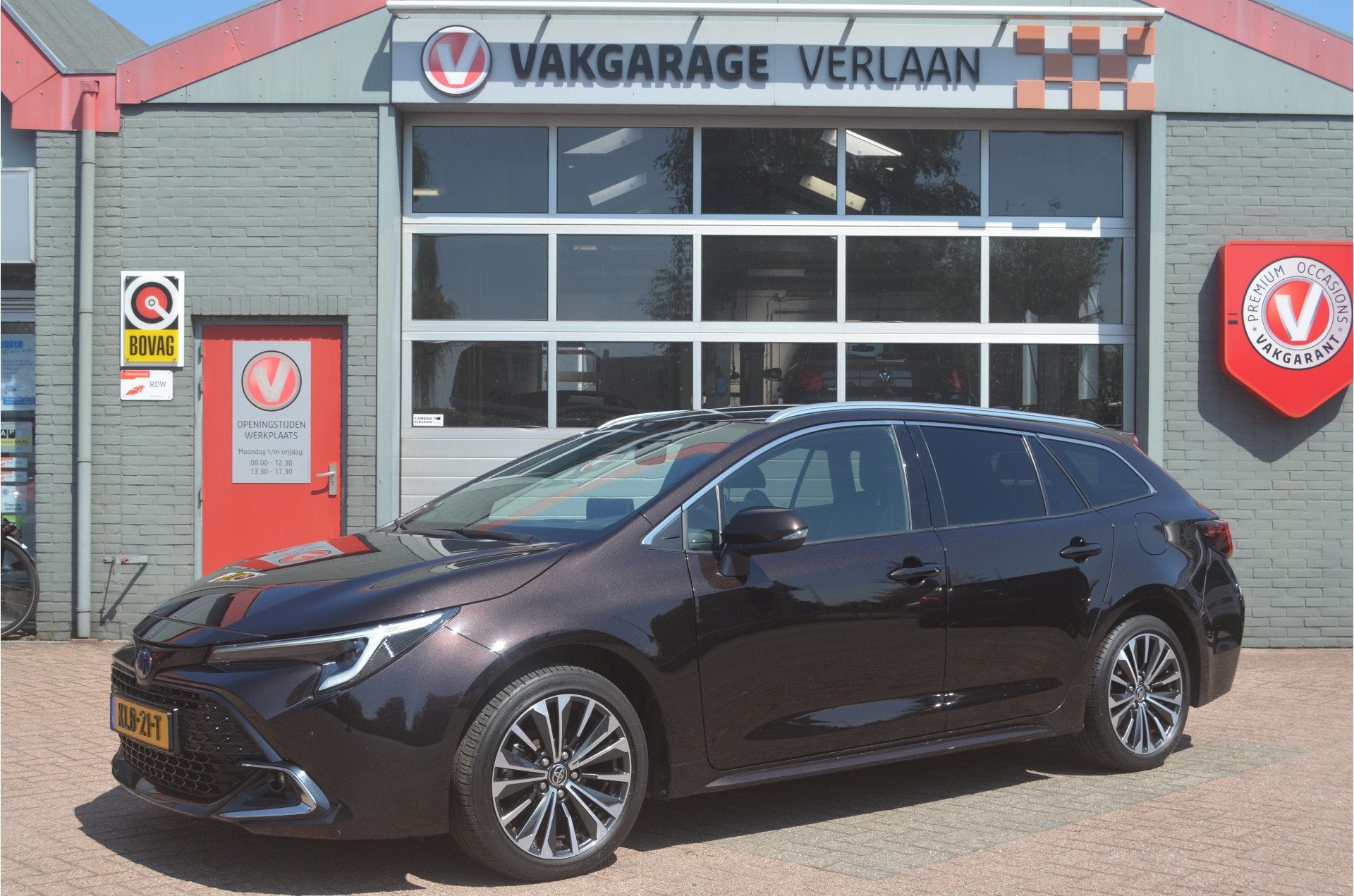 Toyota Corolla Touring Sports Hybrid 140 Business Plus