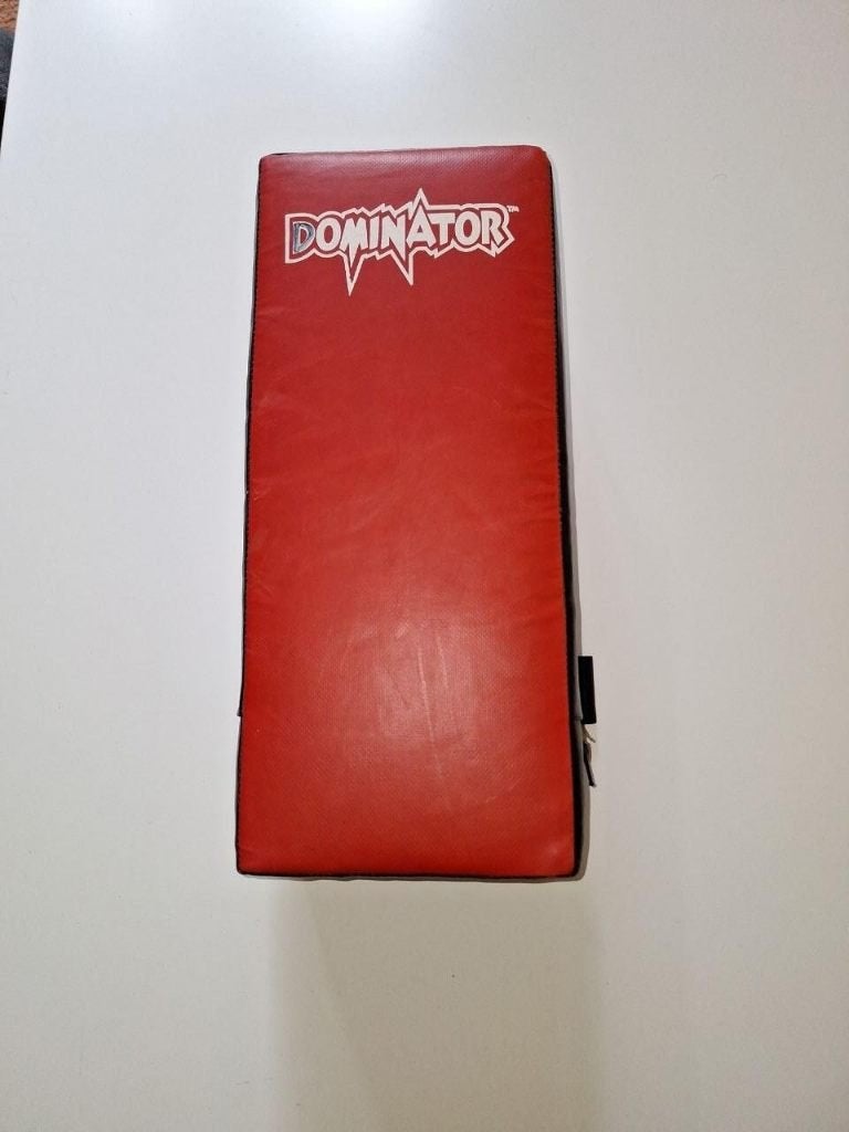 Dominator stootkussen 43x19x14 cm, Gebruikt, Overige, Ophalen of Verzenden, Vechtsportmateriaal