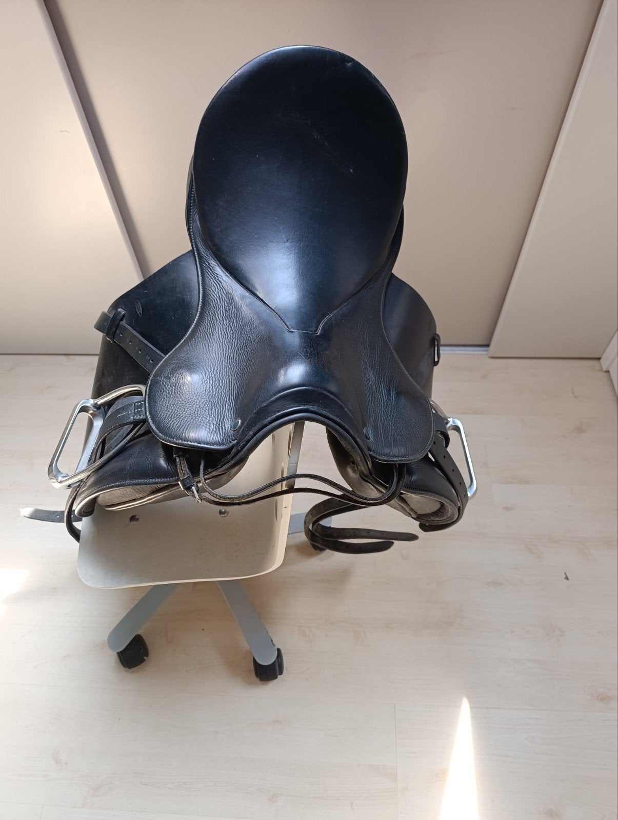 Stübben Maestoso zadel, Ophalen, Gebruikt, Dressuur