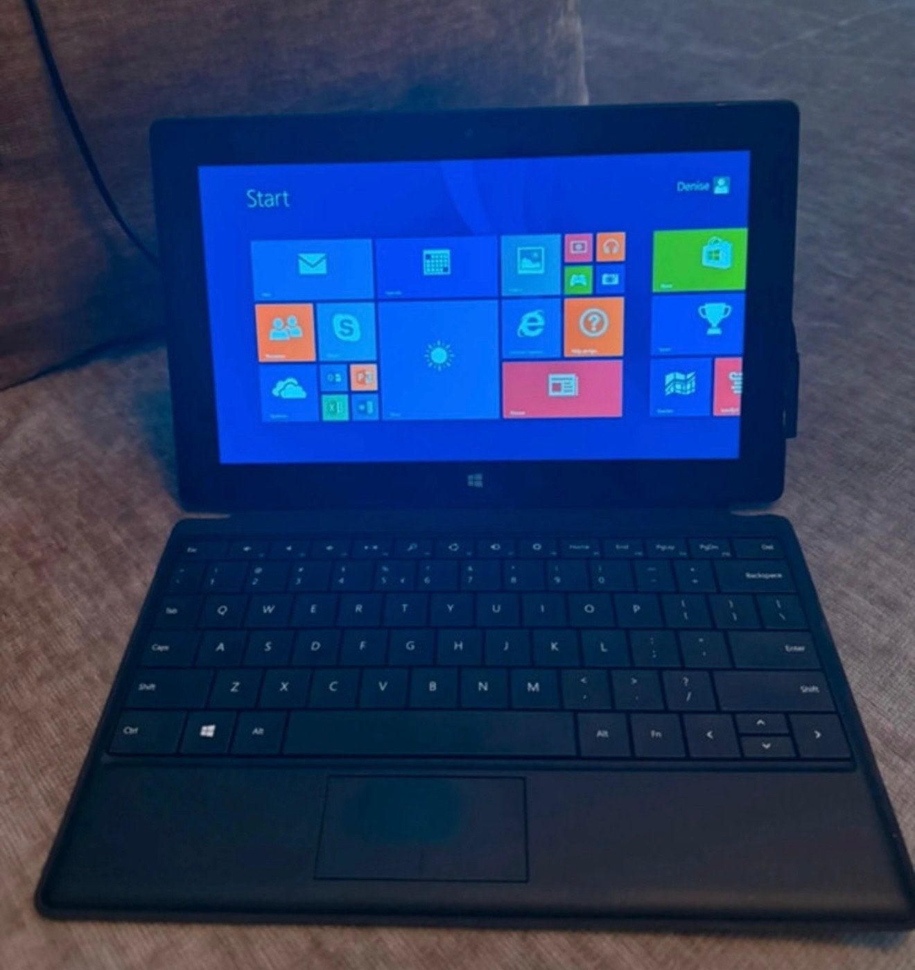 Microsoft Surface RT - Compacte Laptop/Tablet, Gebruikt, Minder dan 4 GB, Qwerty, Minder dan 2 Ghz