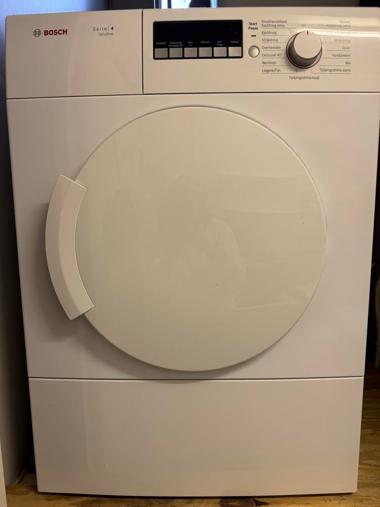 Bosch Serie 4 Luchtafvoerdroger - Efficiënt en Betrouwbaar, Ophalen, 6 tot 8 kg, Luchtafvoer, Zo goed als nieuw