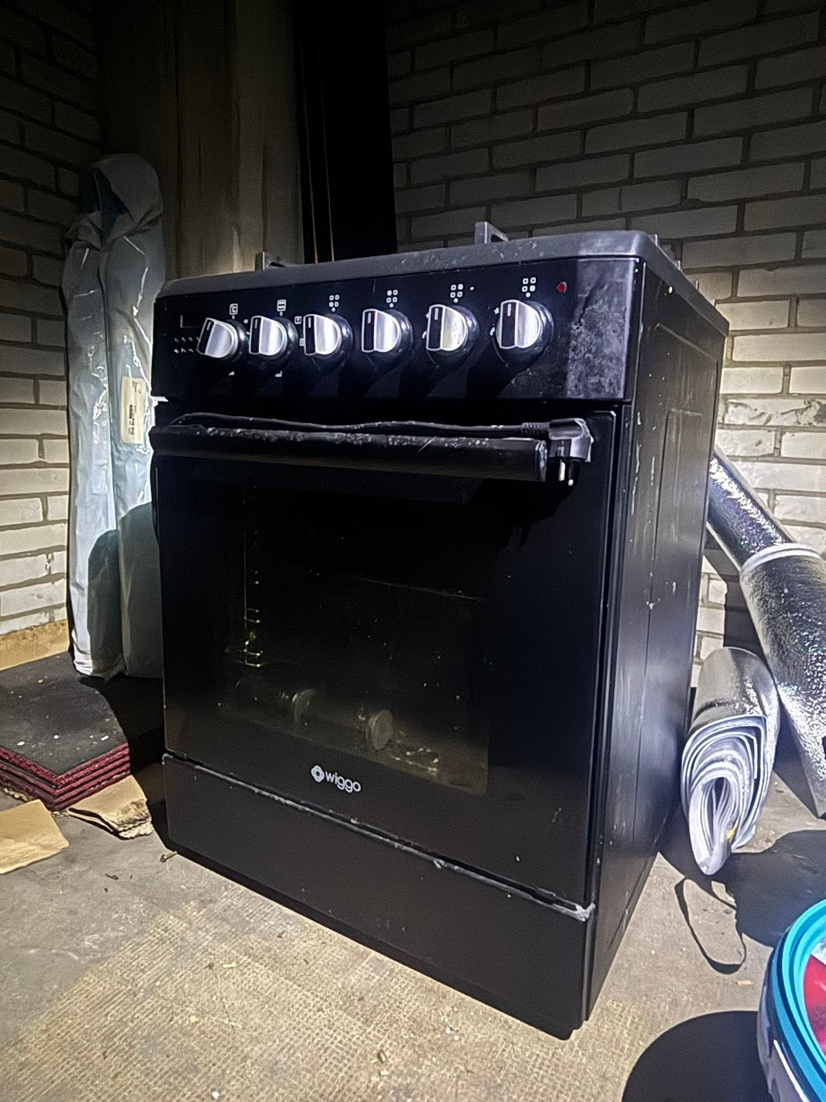 Zwart gasfornuis met oven 4 pits, Ophalen, Gebruikt, 4 kookzones, Gas